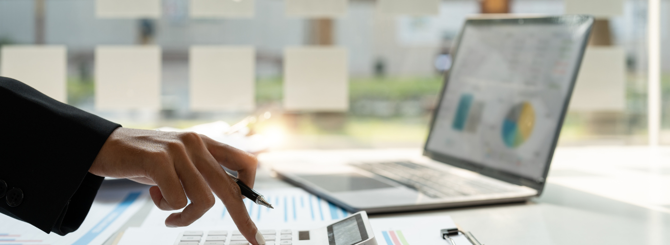 How Bookkeeping Can Help You Spot Financial Red Flags Early Copy bookkeeping reporting on computer